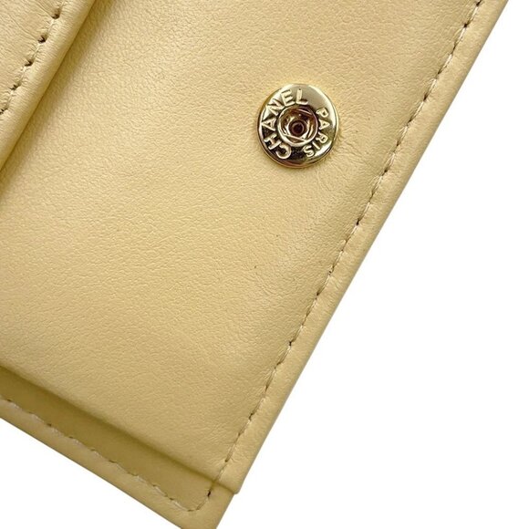 CHANEL Matelasse Bifold Wallet Compact Wallet Size Small Calfskin Yellow - Picture 7 of 14